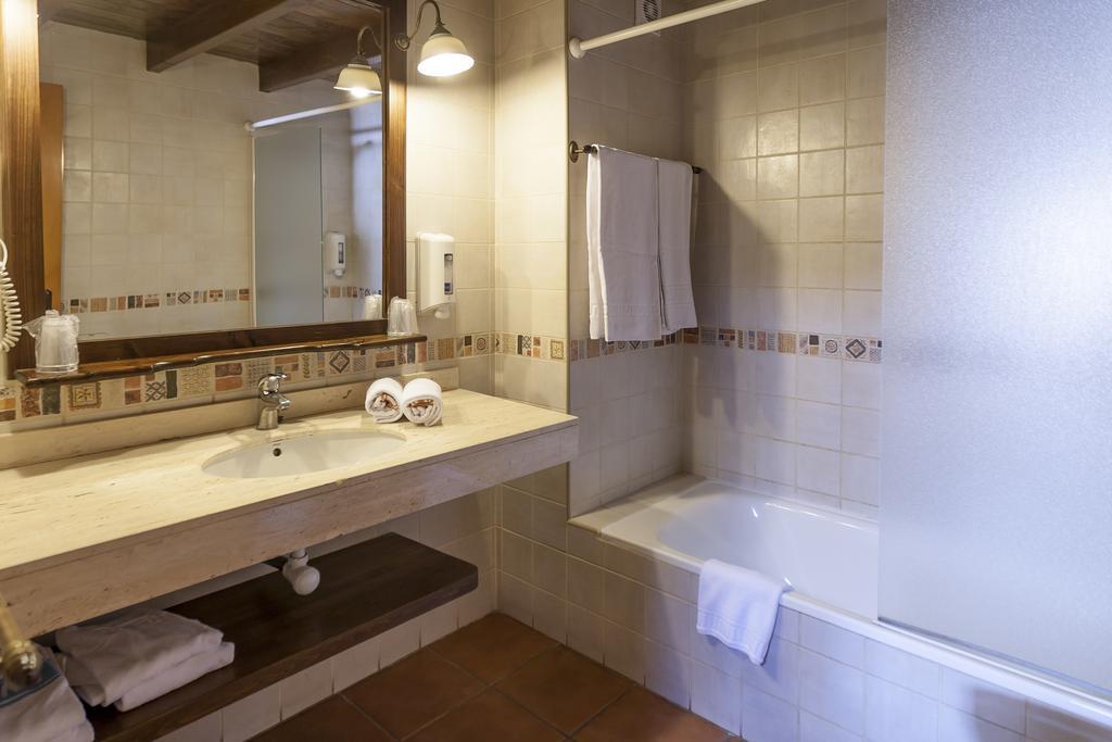 Hotel Fonda Merce Льивия Номер фото